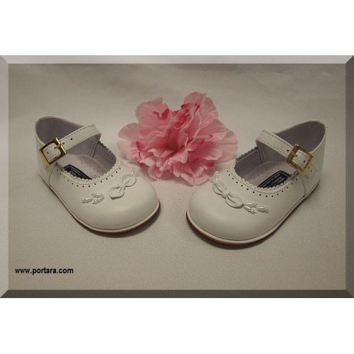 Lovely Bow with Pearls Girls White Leather Shoes