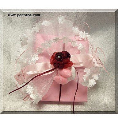 Burgundy with Pink Wrapping Idea